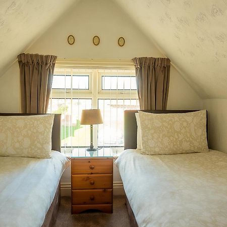 Crescent Lodge Guest House Whitby Oda fotoğraf