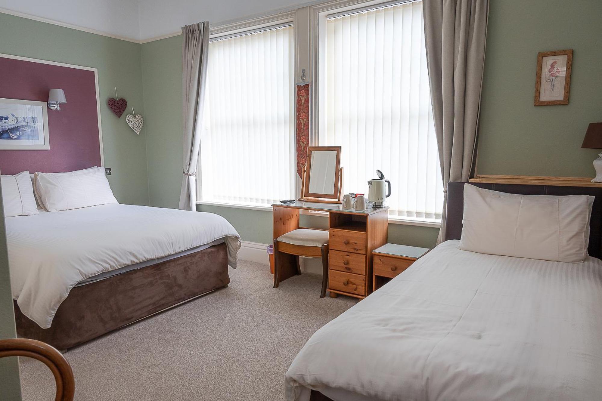 Crescent Lodge Guest House Whitby Oda fotoğraf